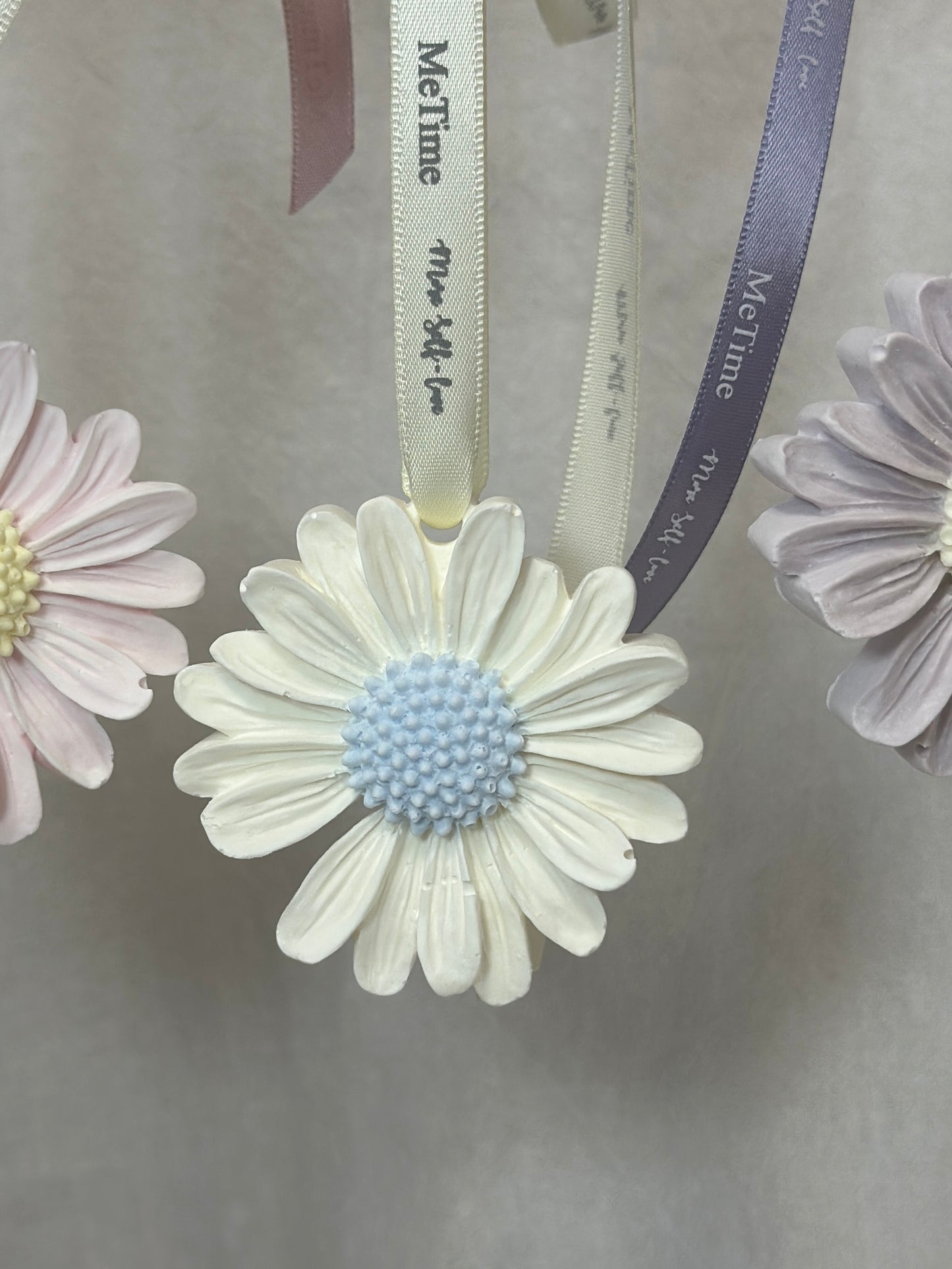 Daisy Hanging Car Perfume/ Wardrobe Perfume